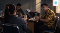 Rapat Tegang di Bawah Cahaya Senja4